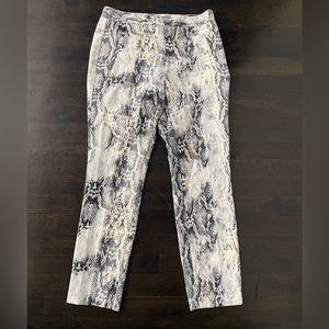 ZARA Snake print trousers/Ankle pant